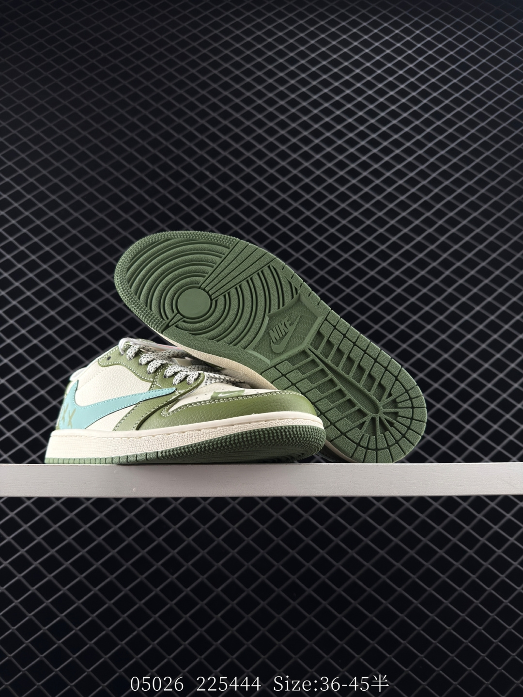 Travis Scott x Air Jordan 1 ” Reverse Mocha “